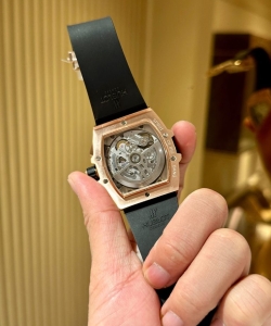 hublot spirit of big bang chronograph king gold 42mm