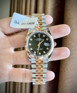 Rolexdatejust black dial gold wrapped 36mm