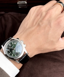 Patek Philippe complications 5905g dial green 42mm