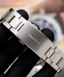 tag heuer aquarace black dial motif raye 43mm
