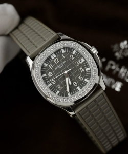 Patek Philippe aquanaut 5067 gray dial rubber strap 35.6mm