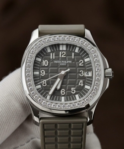 Patek Philippe aquanaut 5067 gray dial rubber strap 35.6mm