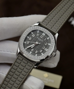 Patek Philippe aquanaut 5067 gray dial rubber strap 35.6mm