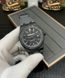 audemars piguet royal oak 15400 carbon dial black 41mm