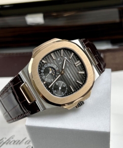 Patek Philippe nautilus 5712 demi rose gold 40mm