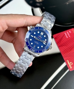 omegaseamaster blue dial 42mm