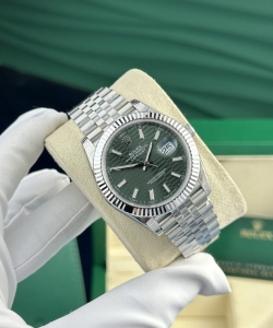 Rolex datejust 126334 green motif dial 41mm