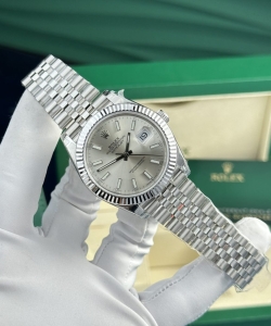 Rolexdatejust 126334 silver dial 41mm