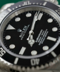 Rolex submariner no date 114060 black dial 40mm