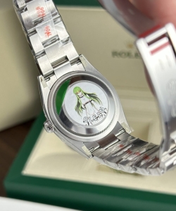 Rolex oyster perpetual 126000 red dial 36mm