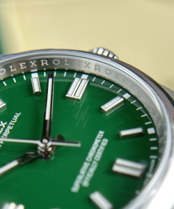 Rolex oyster perpetual 126000 green dial 36mm