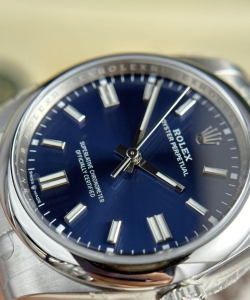 Rolex oyster perpetual 126000 blue dial clean fatory 36mm