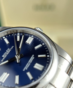 Rolex oyster perpetual 124300 dial blue 41mm