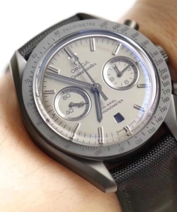 omega speedmaster black ceramic 44mm