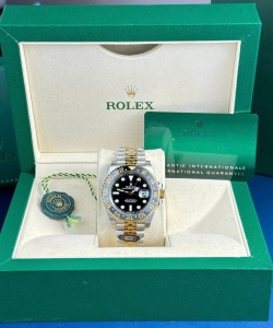 Rolex gmt-master ii 126713grnr black dial 41mm