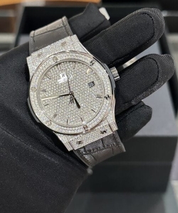 hublot classic fusion custom full moissanite diamonds 42mm