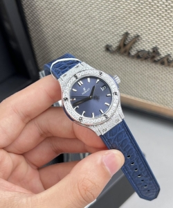 hublot classic fussion custom blue dial moissanite diamonds 33mm