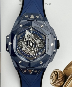 hublot big bang sang bleu ii blue ceramic 45mm