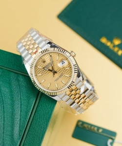 Rolex datejust 126233 yellow champagne fluted dial gold wrapped 36mm