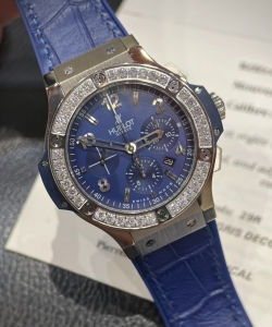 hublot big bang hub 4100 blue dial 44mm