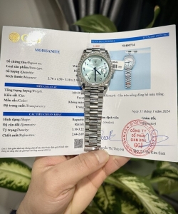 Rolex day-date ice blue dial number pile arabic 40mm