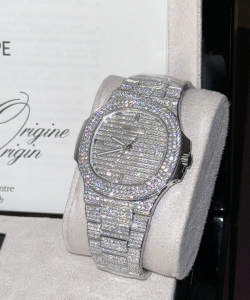 Patek Philippe nautilus 5719 custom full moissanite diamonds 40mm