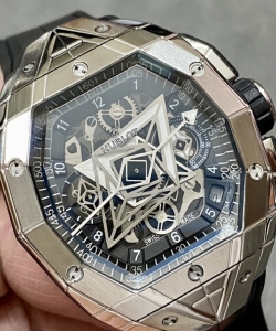 hublot spirit of big bang sang bleu rubber strap 42.2mm