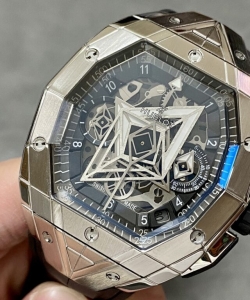 hublot spirit of big bang sang bleu rubber strap 42.2mm