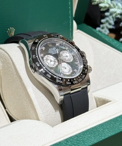 Rolexdaytona mother of pearl and moissanite diamonds dial 40mm