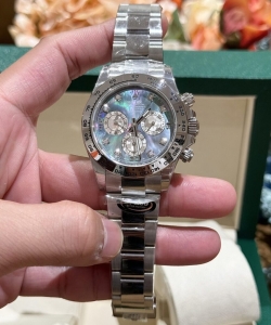 Rolex daytona mother of pearl and moissanite diamonds dial 40mm