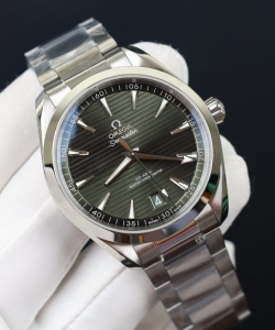 omega seamaster aqua terra green dial metal wire 41mm