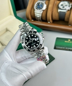 Rolex gmt-master ii 116710ln black dial 40mm