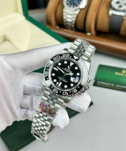 Rolex gmt-master ii 116710ln black dial 40mm