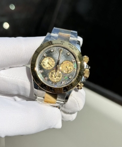 Rolex cosmograph daytona mother of pearl & moissanite diamonds dial 40mm