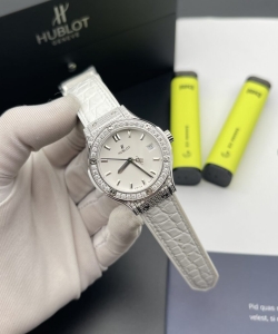 hublotclassic fusion womens white dial 33mm