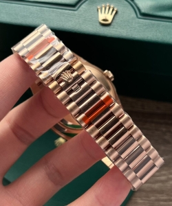 Rolex clone watch day-date 228345rbr president strap 40mm