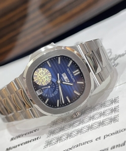 Patek Philippenautilus 5726g blue dial 40.5mm