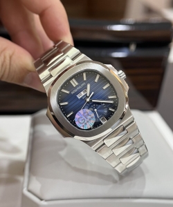 Patek Philippenautilus 5726g blue dial 40.5mm