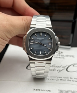 Patek Philippe nautilus 5811 blue dial 41mm