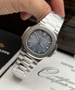 Patek Philippe nautilus 5811 blue dial 41mm