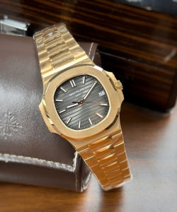 Patek Philippe nautilus 5711 dial gray 40mm