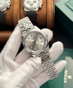 Rolex datejust 126334 siver dial 41mm