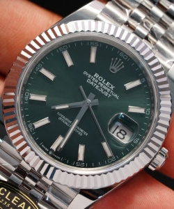 Rolex datejust 126334 green dial 41mm