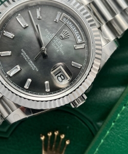 Rolexday-date mother of pearl dial 40mm