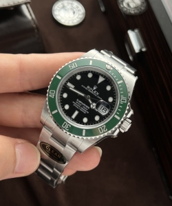 Rolex submariner 126610lv stabucks 40mm