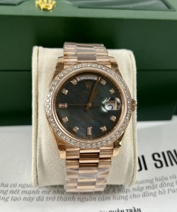 Rolex day-date watch mother of pearl dial 40mm