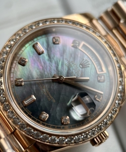 Rolex day-date watch mother of pearl dial 40mm