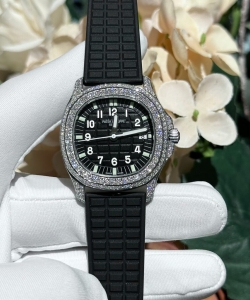 Patek Philippe aquanaut 5069g black dial custom moissanite diamonds 35.6mm