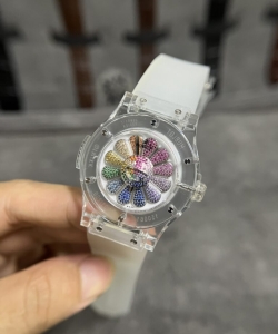 hublot takashi murakami sapphire rubber strap 42mm