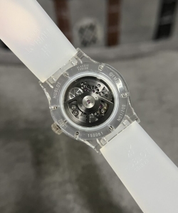 hublot takashi murakami sapphire rubber strap 42mm